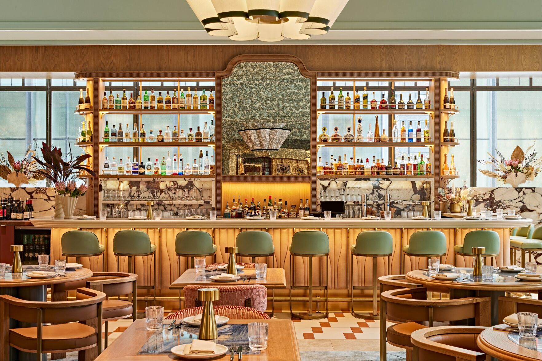 Abrielle_10_Bar_MayaVisnyei.jpg